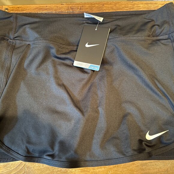 NWTS! Nike Tennis Skort - Picture 5 of 5